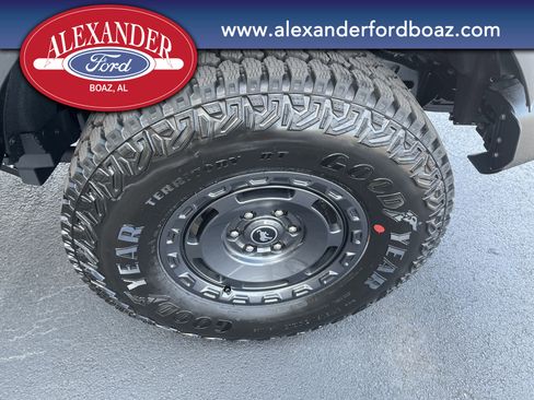 New 2025 Ford Bronco Base Convertible w/ Sasquatch Package image 8