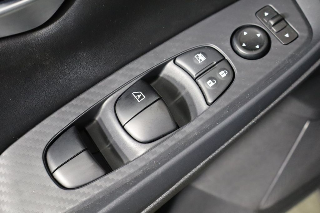 Used 2024 Nissan Sentra SV FWD image 20