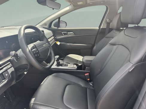 New 2026 Kia Sportage SX image 11