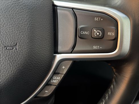Used 2022 RAM 1500 Big Horn AWD/4WD image 23
