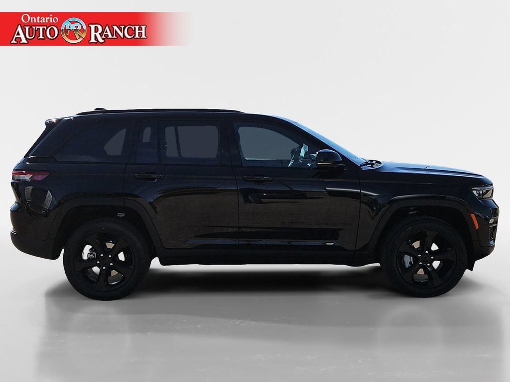 New 2025 Jeep Grand Cherokee Limited w/ Black Appearance Package AWD/4WD image 6