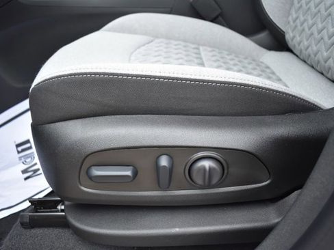 New 2024 Chevrolet Equinox LS image 14