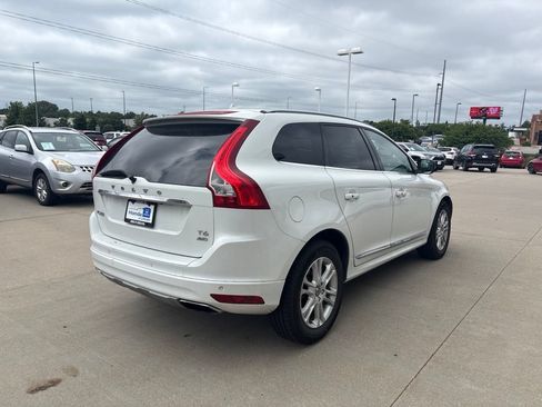 Used 2016 Volvo XC60 T6 w/ Proximity Package AWD/4WD image 5