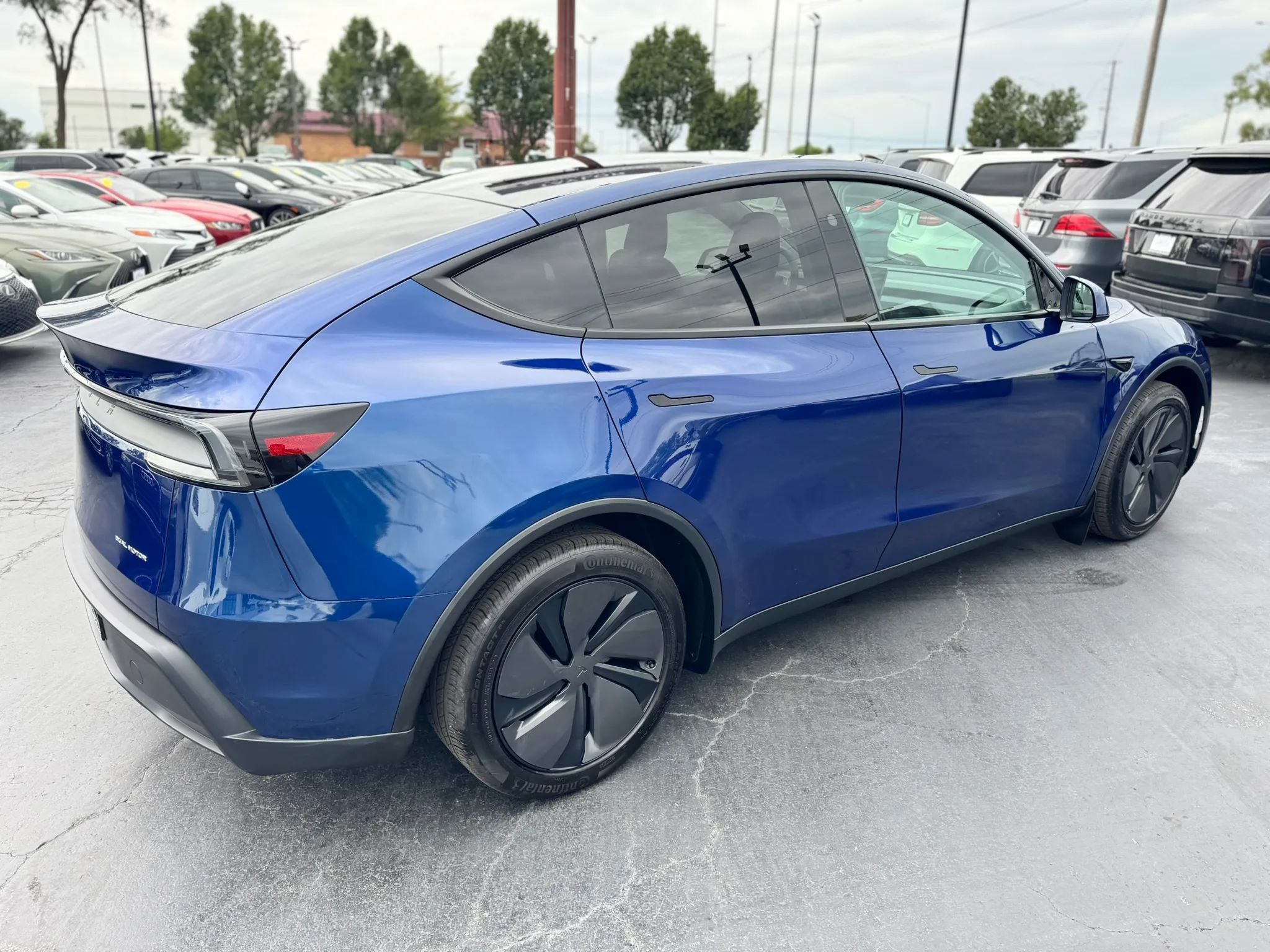 Used 2026 Tesla Model Y Long Range AWD/4WD image 6