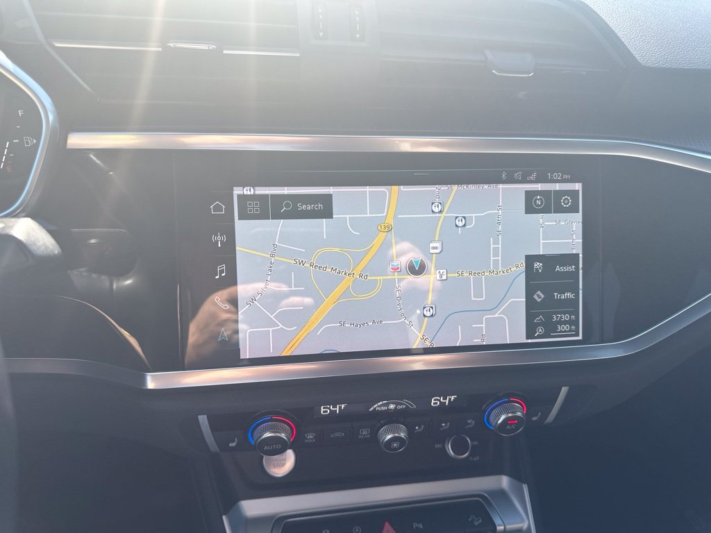 Used 2019 Audi Q3 2.0T Premium Plus AWD/4WD image 15