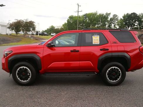 Used 2025 Toyota 4Runner TRD Off-Road AWD/4WD image 4