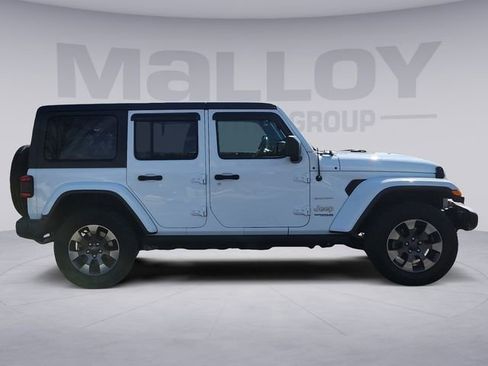 Used 2018 Jeep Wrangler Unlimited Sahara image 6