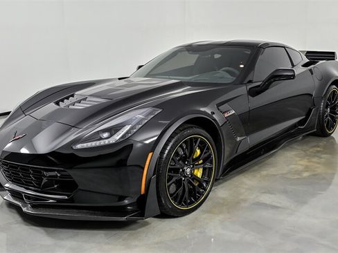 Used 2016 Chevrolet Corvette Z06 w/ C7.r Special Edition RWD image 5