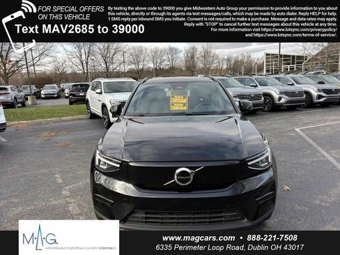 Used 2024 Volvo XC40 Recharge Core w/ Protection Package Premier image 2