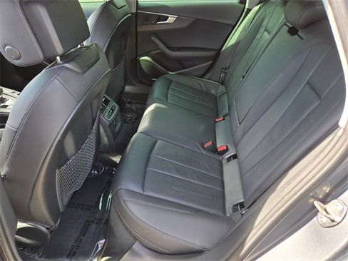 Used 2019 Audi A4 2.0T Premium image 14