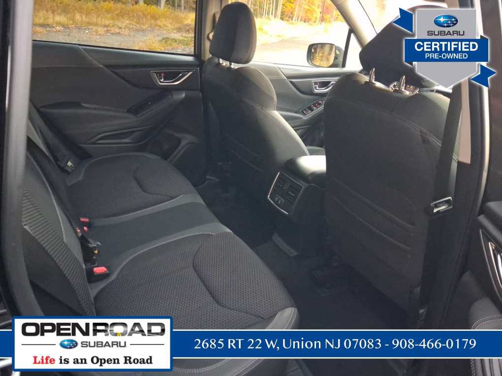 Used 2023 Subaru Forester Premium AWD/4WD image 17