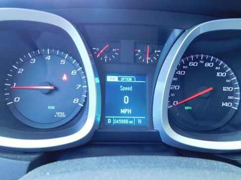 Used 2017 Chevrolet Equinox LS FWD image 11