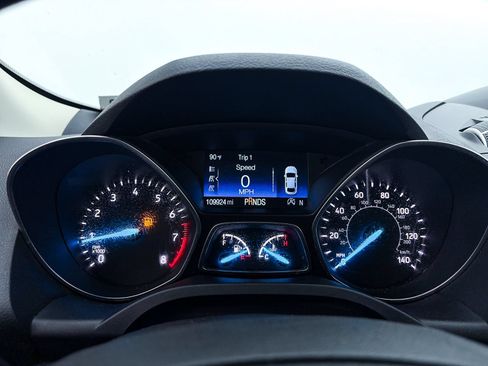 Used 2018 Ford Escape SE w/ SE Sync 3 Package FWD image 26