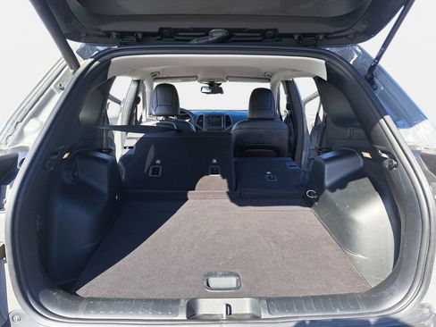 Certified 2022 Jeep Cherokee Trailhawk w/ Comfort/Convenience Group image 14