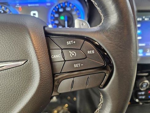 Used 2015 Chrysler 300 S image 12