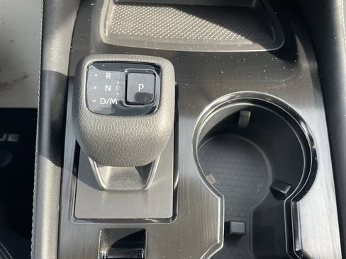 Used 2023 Nissan Rogue SL w/ SL Premium Package image 35