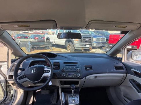 Used 2006 Honda Civic Hybrid Sedan image 19