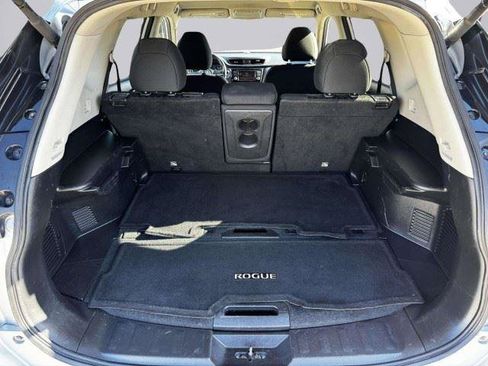 Used 2018 Nissan Rogue SV FWD image 52