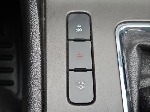 Used 2013 Ford Mustang GT Premium RWD image 17
