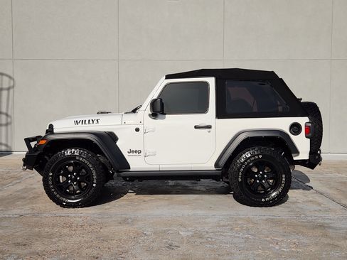 Used 2021 Jeep Wrangler Sport AWD/4WD image 5