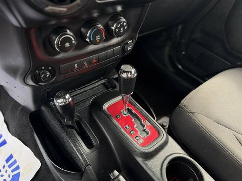Used 2017 Jeep Wrangler Unlimited Sport w/ Quick Order Package 24S AWD/4WD image 23