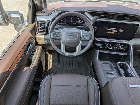 New 2025 GMC Sierra 2500 Denali w/ Denali Reserve Package image 22