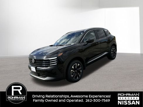 New 2025 Nissan Kicks SV w/ SV Premium Package image 2