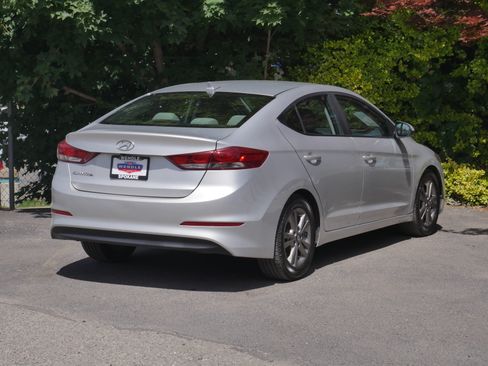 Used 2018 Hyundai Elantra SEL FWD image 20