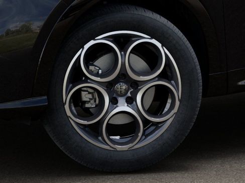 New 2026 Alfa Romeo Tonale image 8