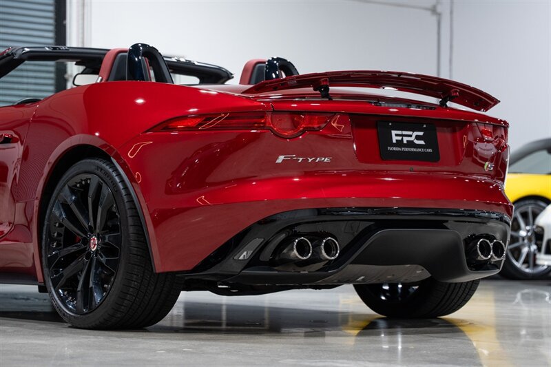 Used 2015 Jaguar F-TYPE S RWD image 19