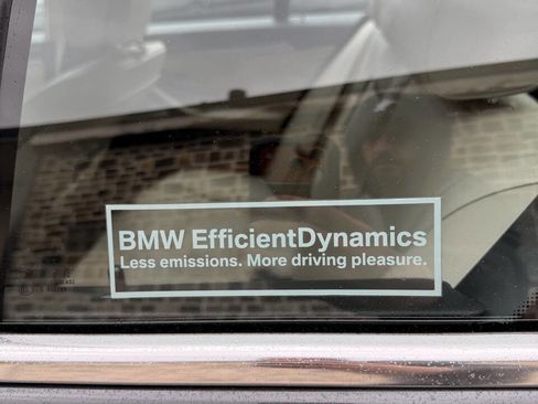 Used 2012 BMW 528i xDrive Sedan AWD/4WD image 19