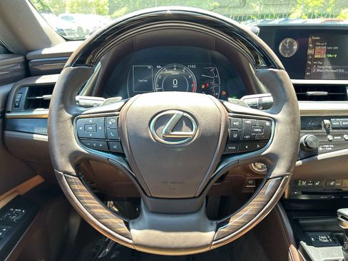 Used 2020 Lexus ES 350 w/ Premium Package FWD image 14