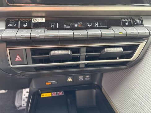 New 2026 Toyota Camry SE image 31