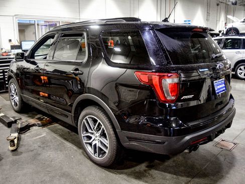 Used 2018 Ford Explorer Sport AWD/4WD image 6