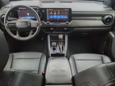 Used 2024 Chevrolet Colorado Trail Boss AWD/4WD image 19