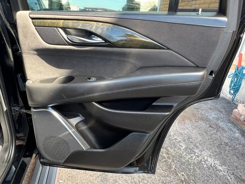Used 2016 Cadillac Escalade Platinum AWD/4WD image 24