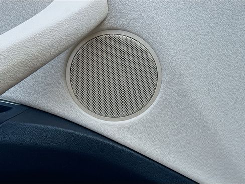 Used 2020 BMW X3 sDrive30i w/ Premium Package image 23