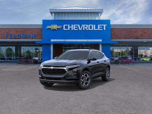 New 2026 Chevrolet Trax LT w/ Driver Confidence Package FWD image 8