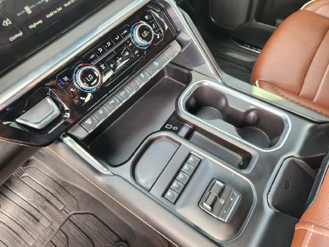 Used 2026 GMC Sierra 2500 Denali Ultimate w/ Max Trailering Package AWD/4WD image 19