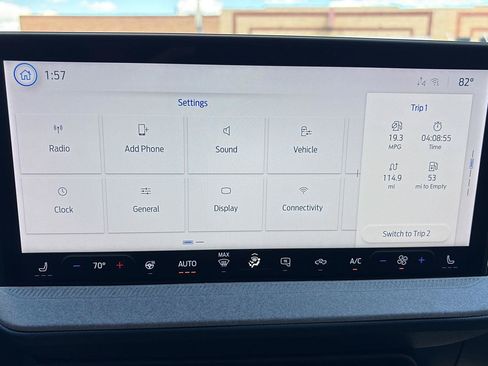 New 2025 Ford Maverick XLT w/ XLT Luxury Package AWD/4WD image 14