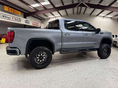 Used 2020 GMC Sierra 1500 AT4 w/ AT4 Premium Package AWD/4WD image 8