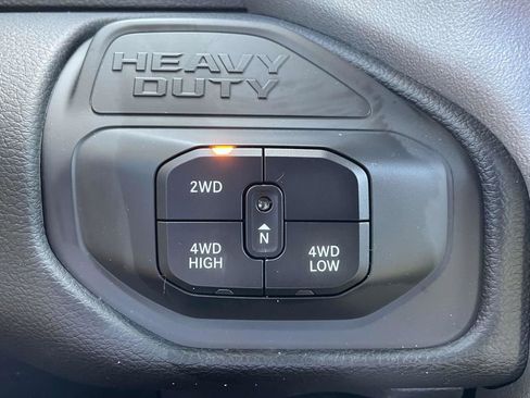 New 2026 RAM 2500 Big Horn AWD/4WD image 39