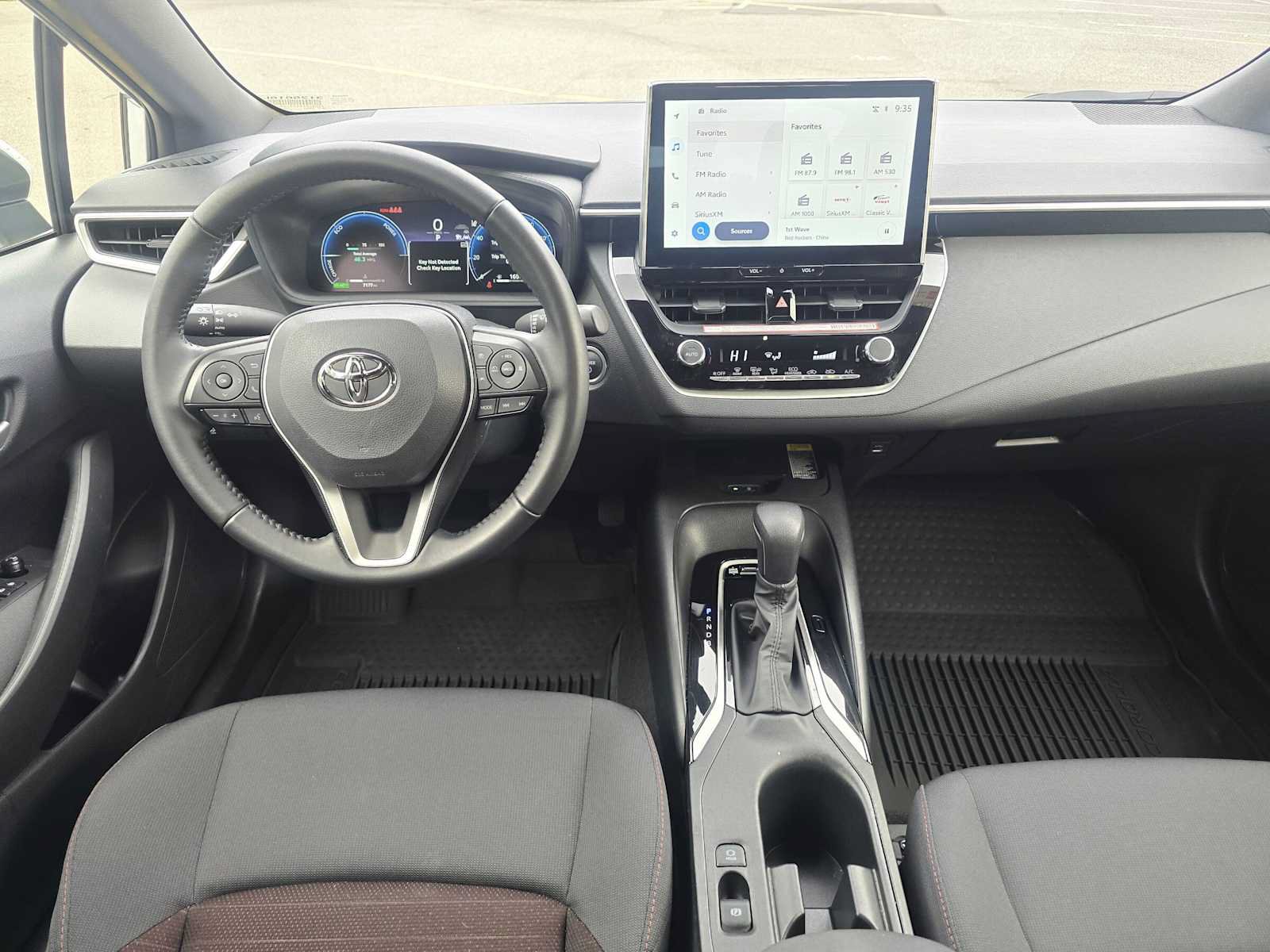 Certified 2026 Toyota Corolla SE w/ SE Premium Package FWD image 18