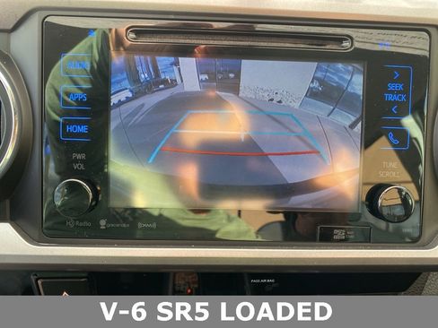 Used 2018 Toyota Tacoma SR5 image 29