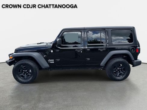 Used 2018 Jeep Wrangler Unlimited Sport AWD/4WD image 7