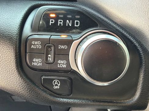 Used 2020 RAM 1500 Big Horn AWD/4WD image 27