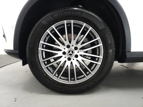 Certified 2026 Mercedes-Benz GLC 300 4MATIC image 36