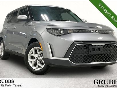Used 2025 Kia Soul LX w/ LX Technology Package
