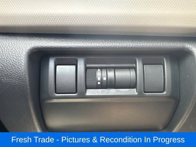 Used 2025 Subaru Forester w/ Convenience Package #1 AWD/4WD image 16