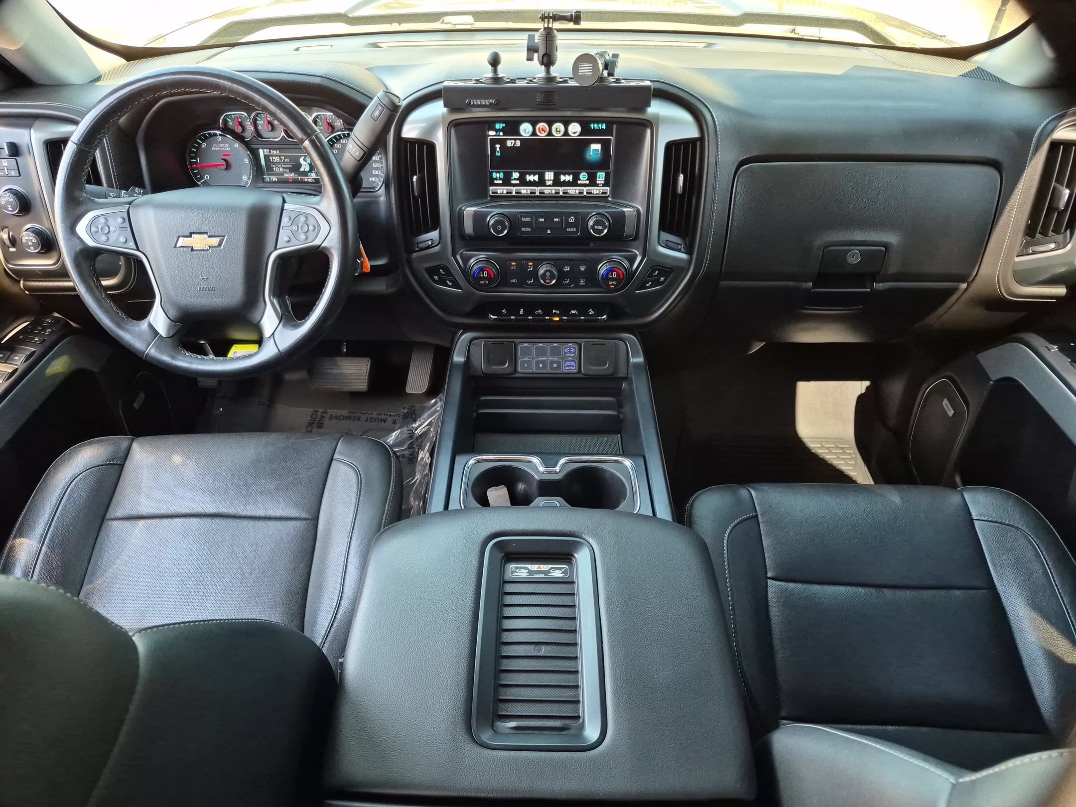 Used 2018 Chevrolet Silverado 1500 LTZ Z71 w/ LTZ Plus Package AWD/4WD image 23
